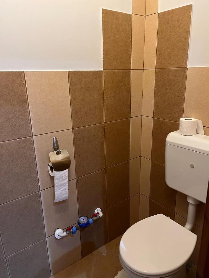 Brookforest Family Apartman Hajduszoboszlo Bagian luar foto