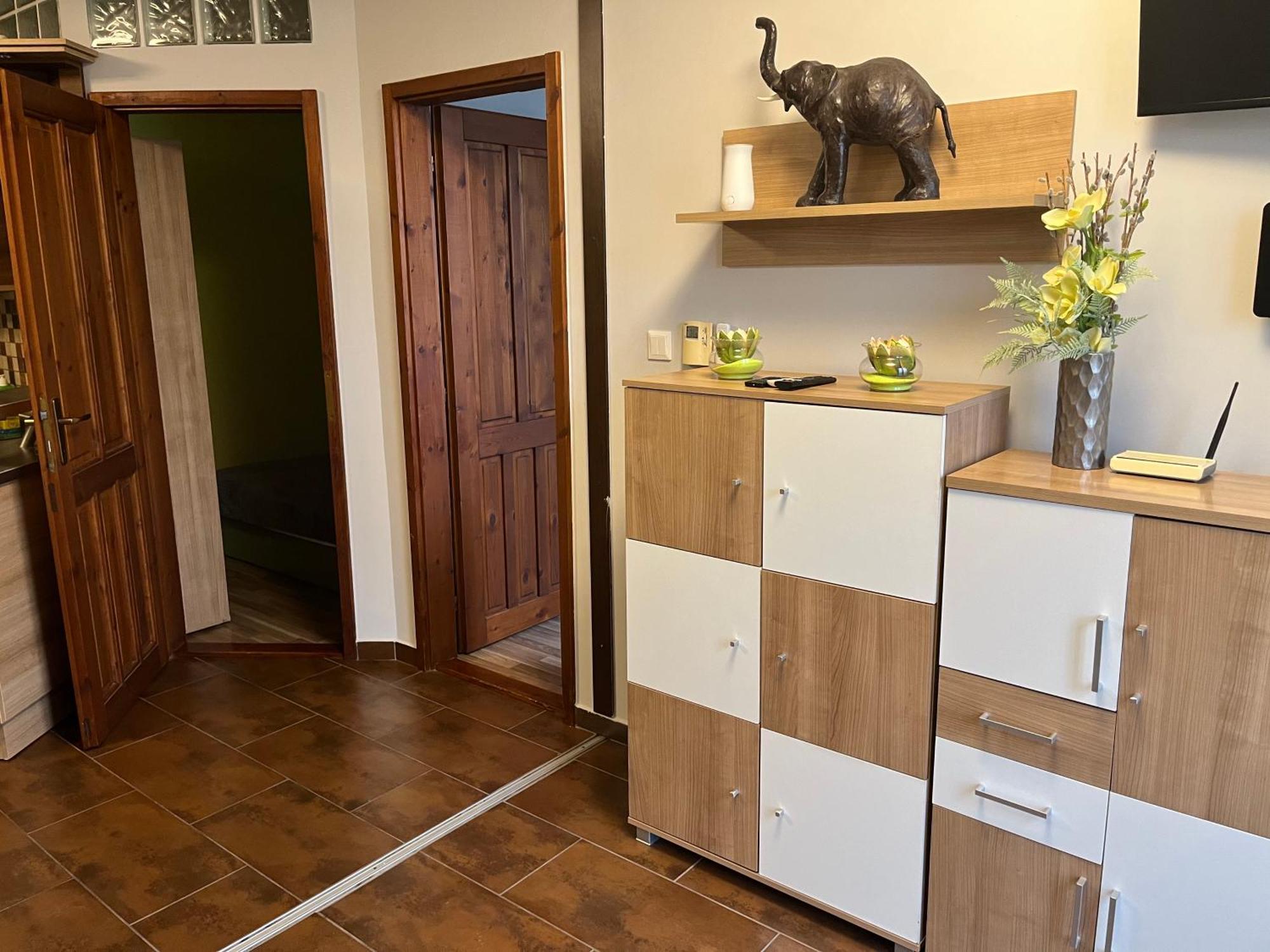 Brookforest Family Apartman Hajduszoboszlo Bagian luar foto