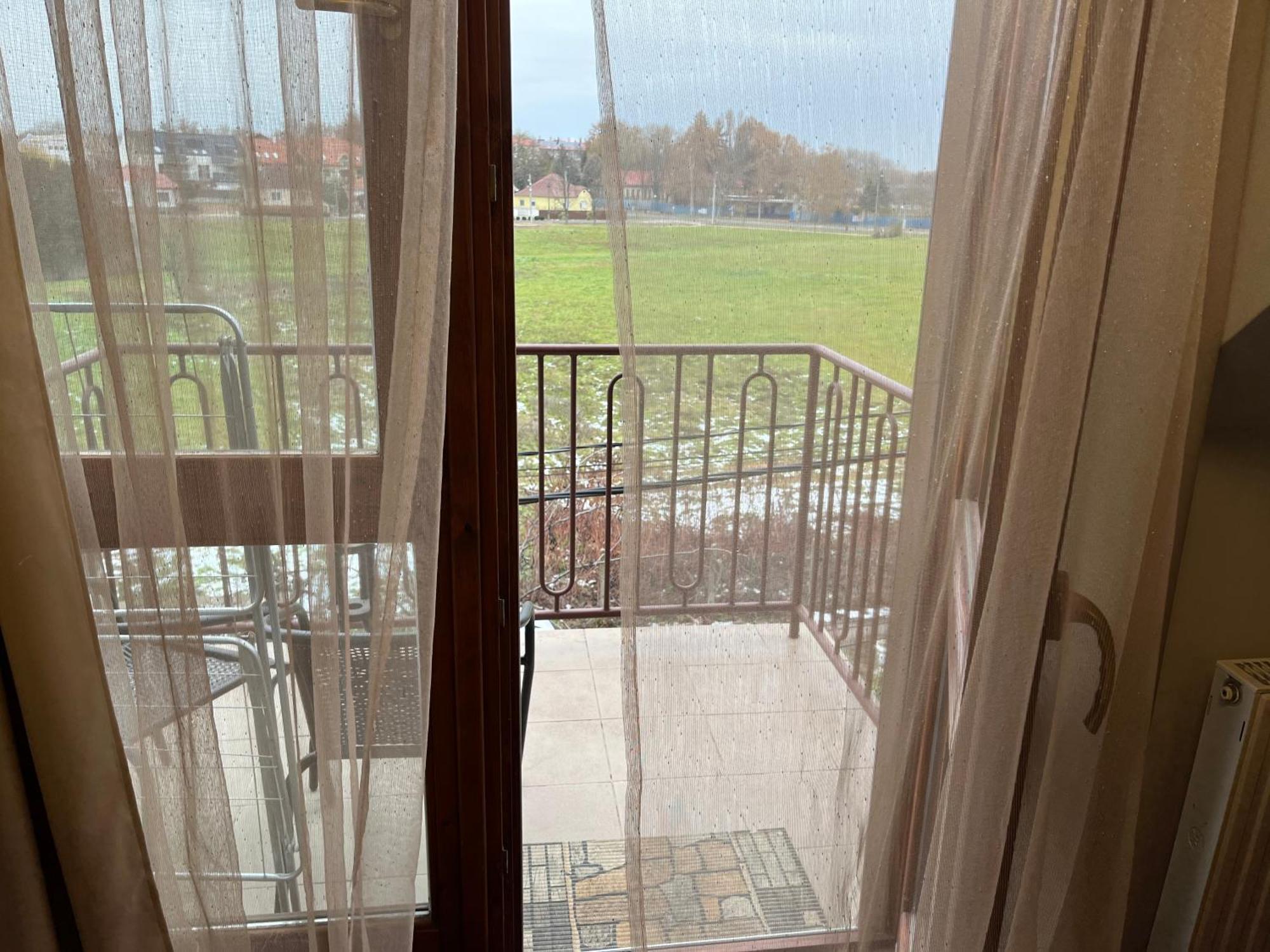 Brookforest Family Apartman Hajduszoboszlo Bagian luar foto