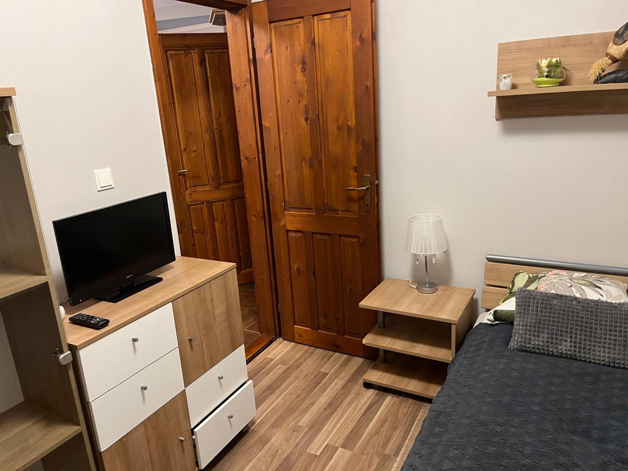 Brookforest Family Apartman Hajduszoboszlo Bagian luar foto